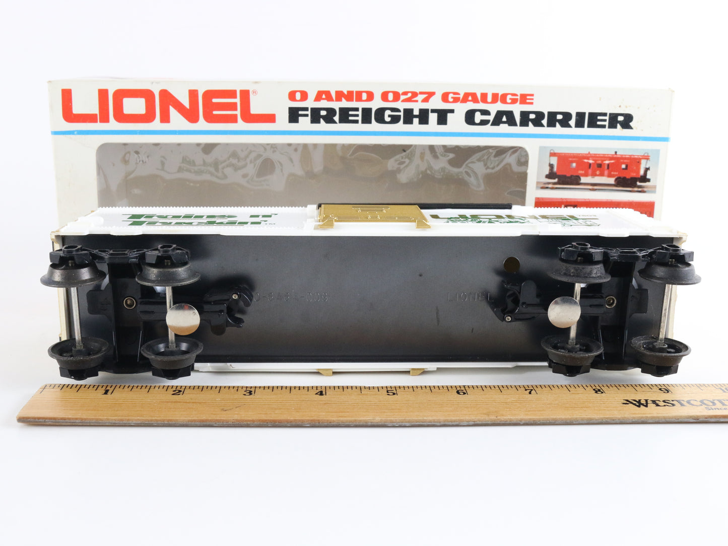 Trains N Truckin 7803 Boxcar Model Train Lionel O 6-7803 truck-themed freight box car collectible