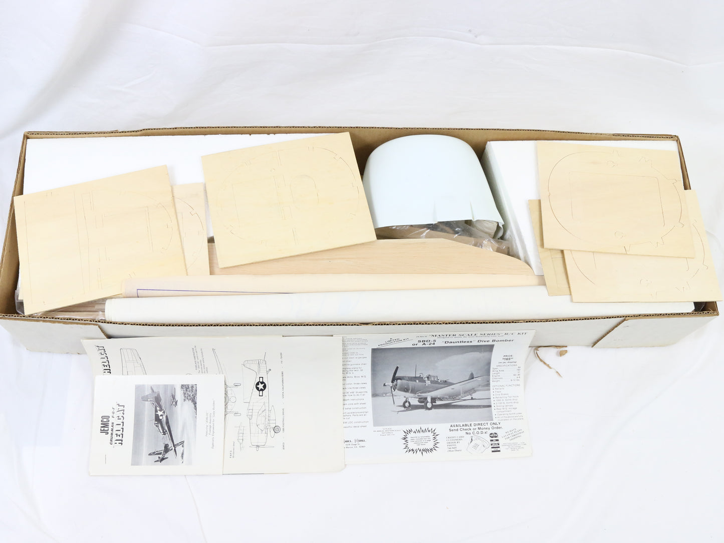 Jemco Hellcat Grumman F-6-f Wood RC Plane Kit