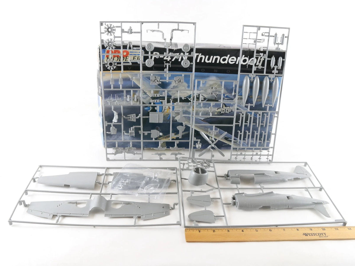 P-47N Thunderbolt Revell Monogram 1:48 Fighter Plane Model Kit