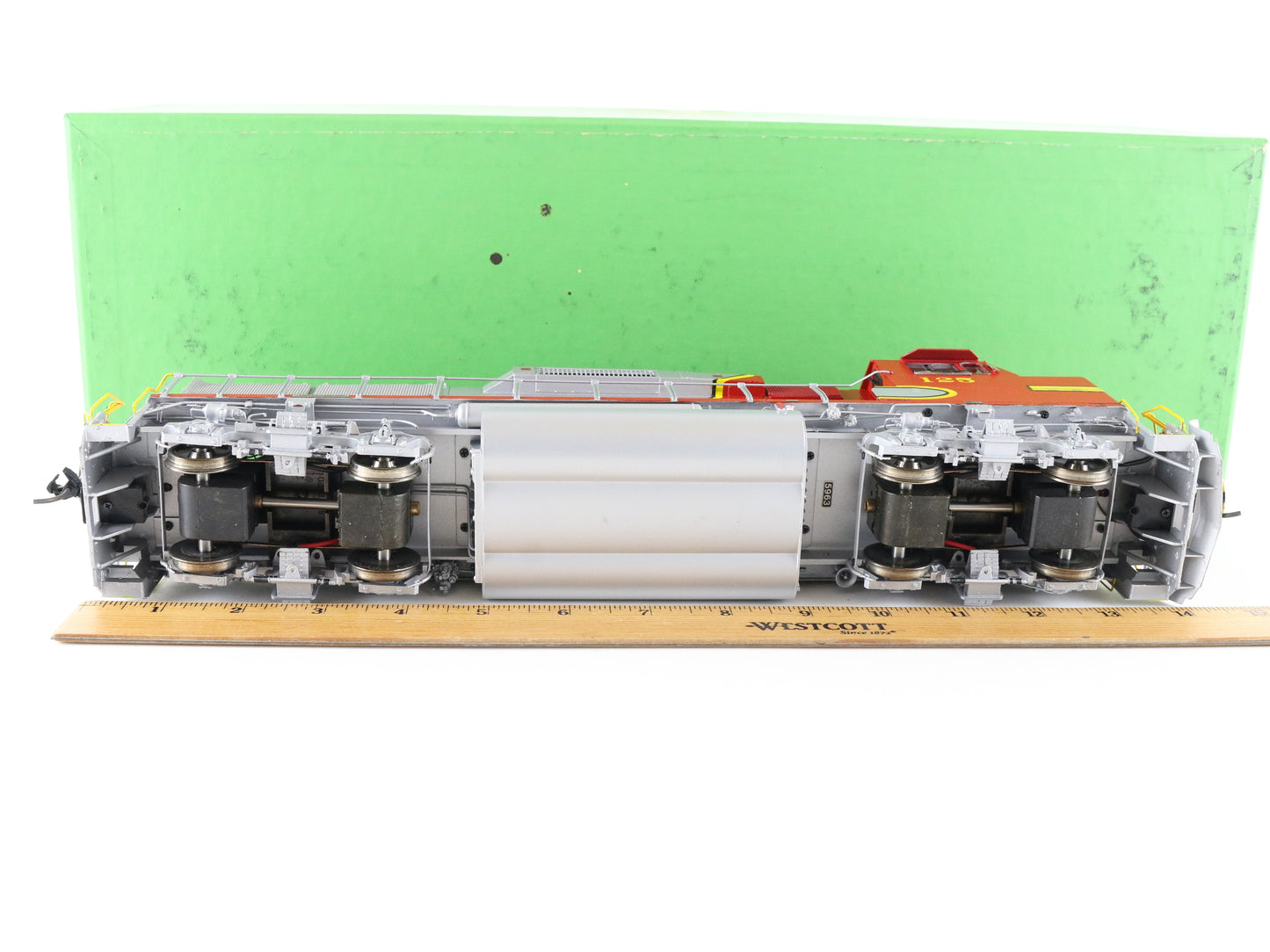 Overland O Santa Fe 125 GP60M Factory Painted Brass Diesel Locomotive OMI-0576.1
