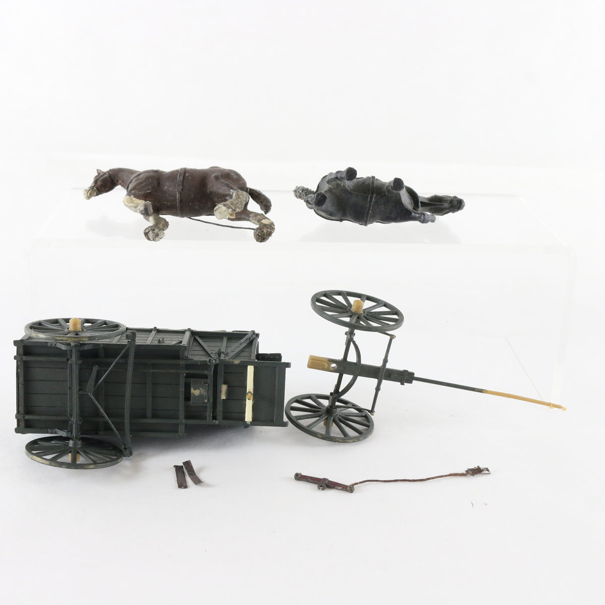 Covered Wagon W/ Horses American Civil War 1:32 Plastic Models 54mm