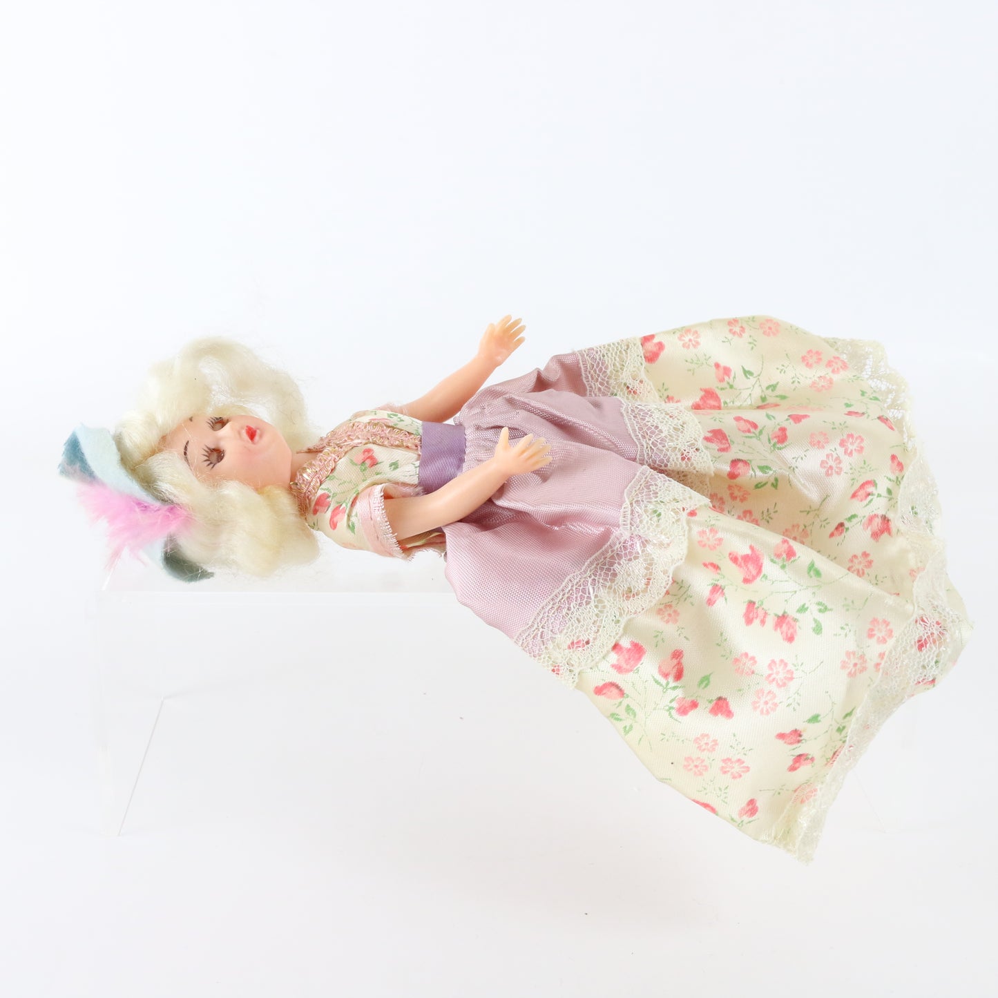 Vintage 1960s France Dolls Of The World Arco France 7.5" Girl Doll