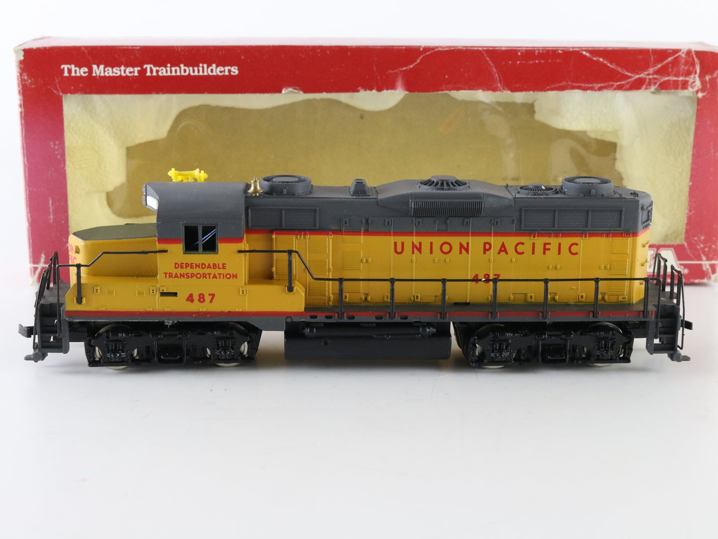 Mantua HO UP 487 GP20 Diesel Locomotive