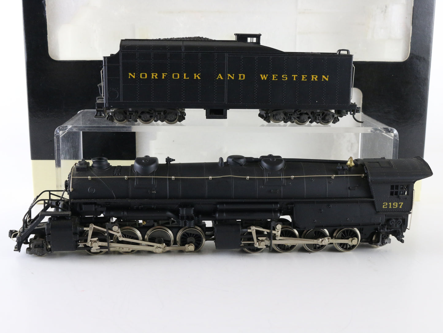 Oriental Limited HO Norfolk Western 2197 USRA 2-8-8-2 Steam Locomotive