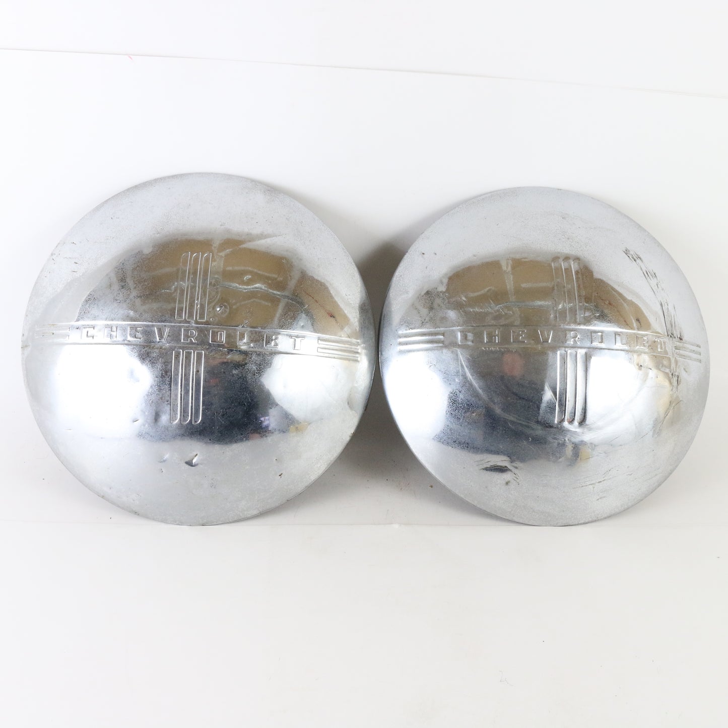 Lot Of 4 Vintage 1940s Chevrolet Moon Dog Dish Metal Hubcap 9.75"