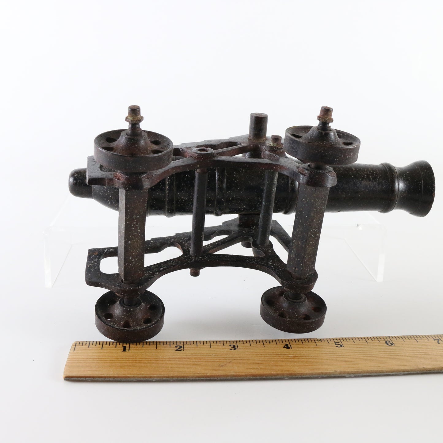 Antique 19th century cast iron miniature cannon replica historic artillery