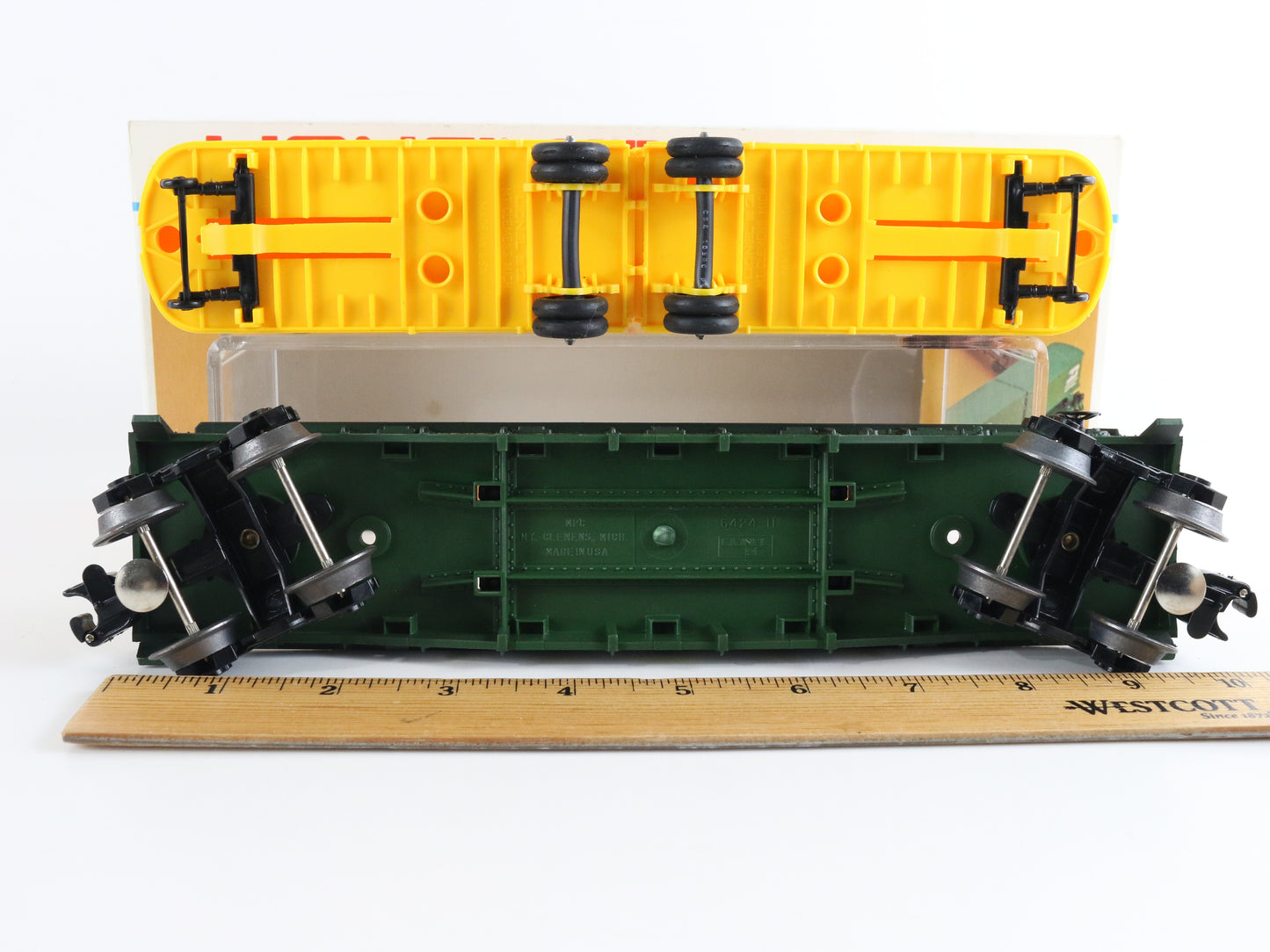Chicago North Western CNW Piggyback Flat Car With Trailer Vans Lionel O 6-9352 classic intermodal transport model