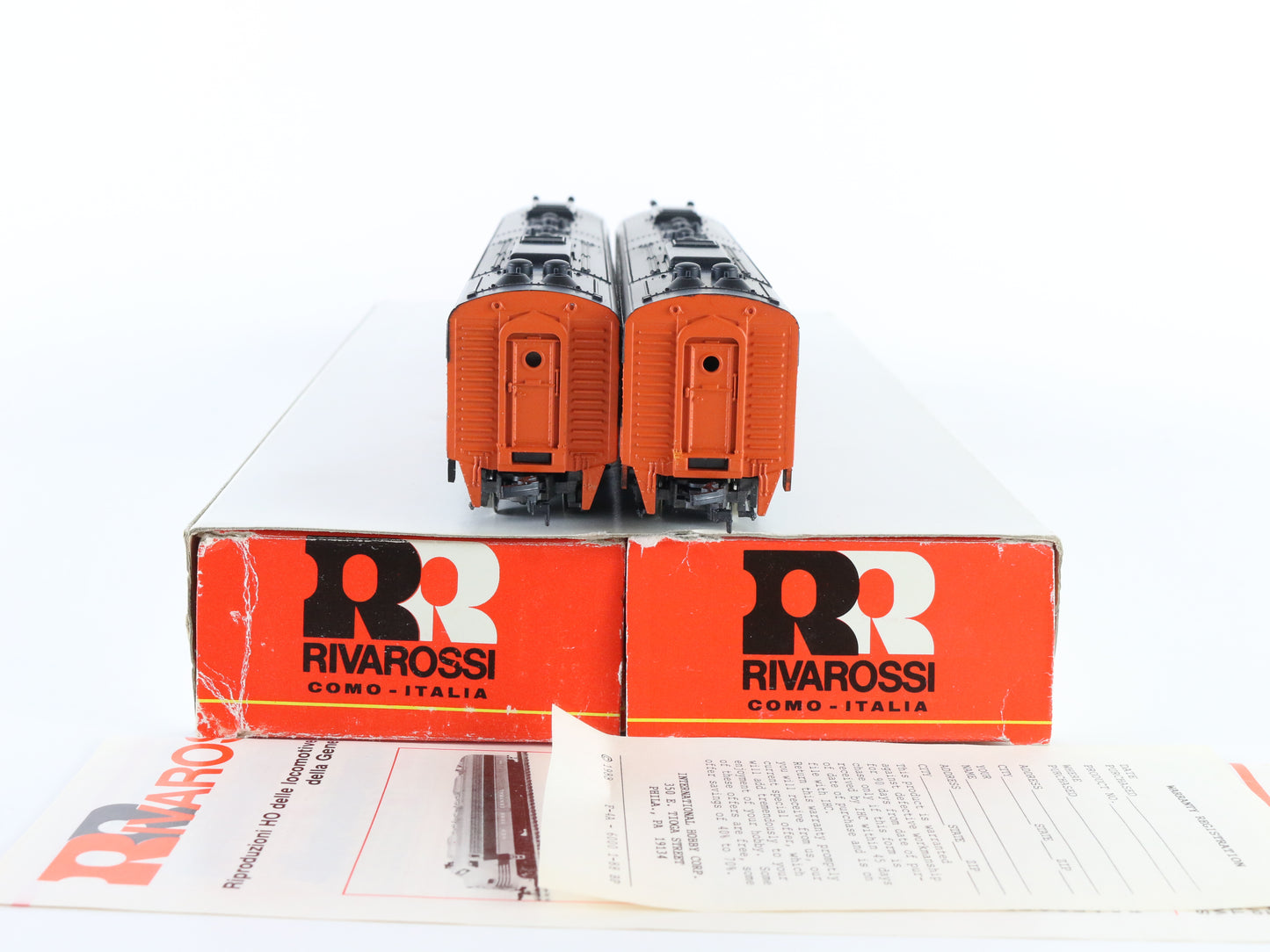 Rivarossi HO Milwaukee Road EMD E8 Diesel Locomotives AA Set