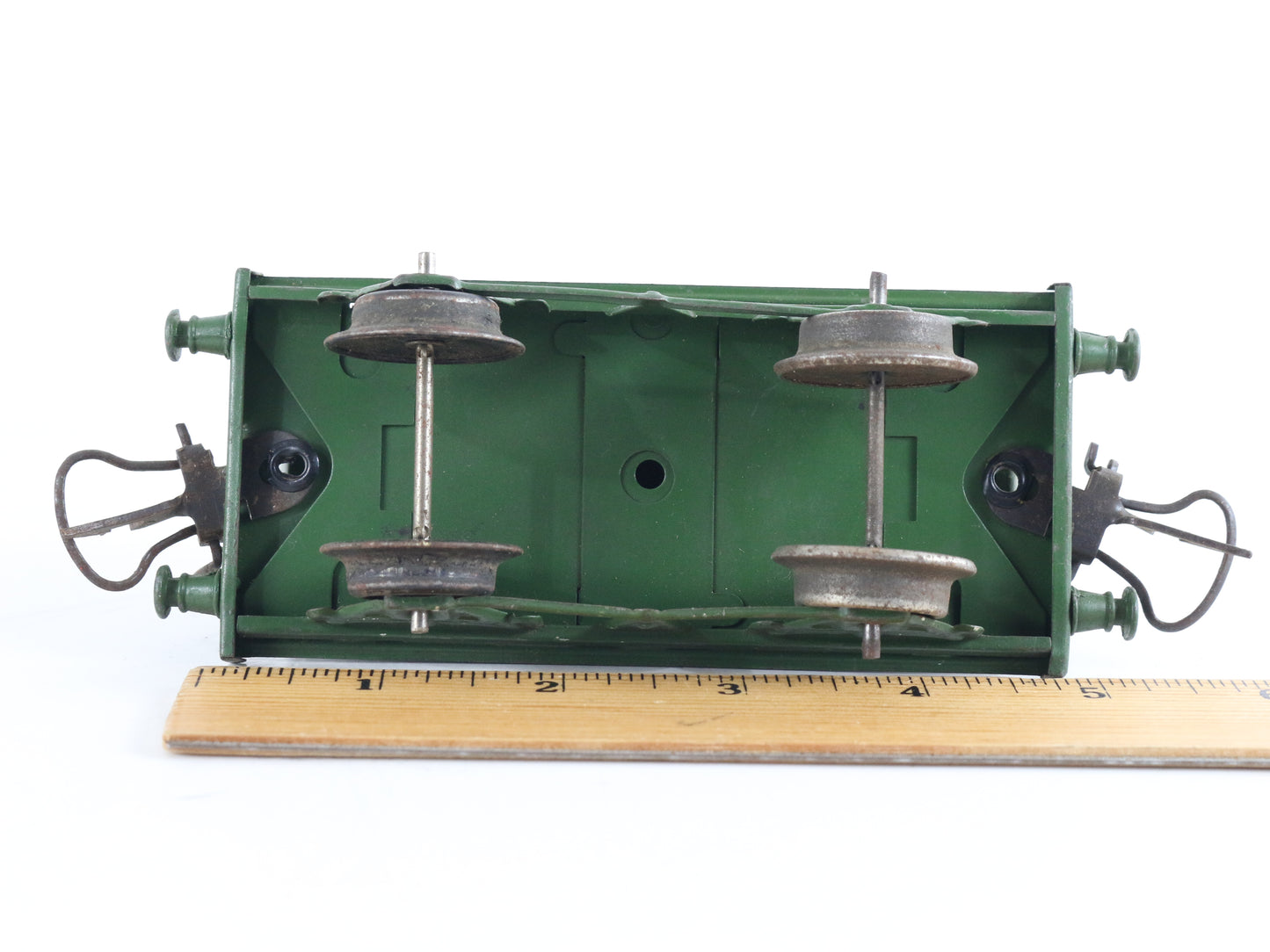 Hornby Meccano O Wakefield Castrol Motor Oil Tank Car TINPLATE Train historic branded oil tanker wagon