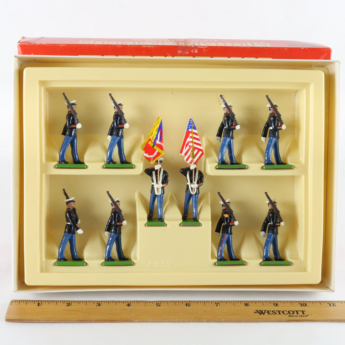 USMC National Flag & Marine Corp Standard Set Of 10 Britains 1:32 7303 Metal