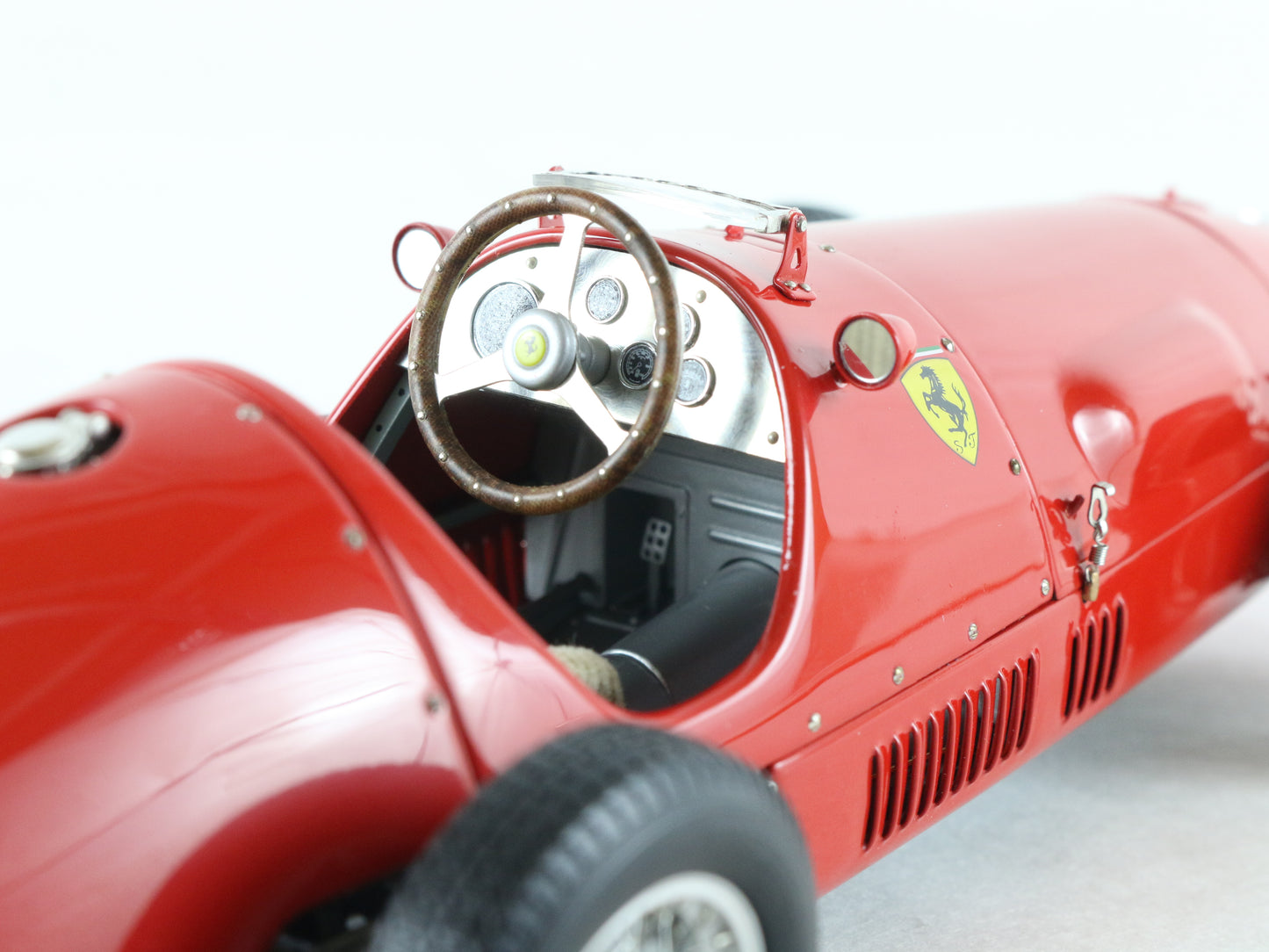 1953 Ferrari 500 F2 Der Doppelweltmeister Red CMC 1:18 M-056 Model Car