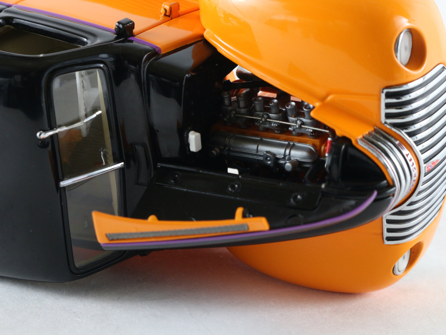 1941 Chevrolet Panel Custom Truck Sixpak Orange Black Danbury Mint 1:24 Model