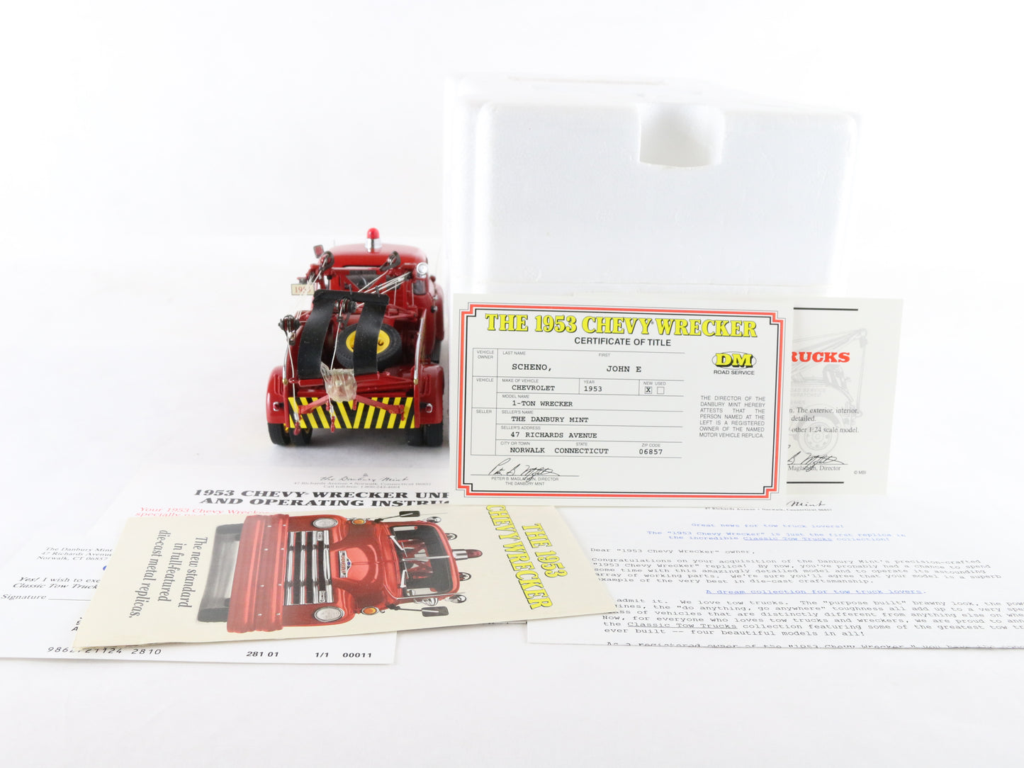 1953 Chevy 1-Ton Wrecker DM Road Service Red Danbury Mint 1:24 Diecast Tow Truck