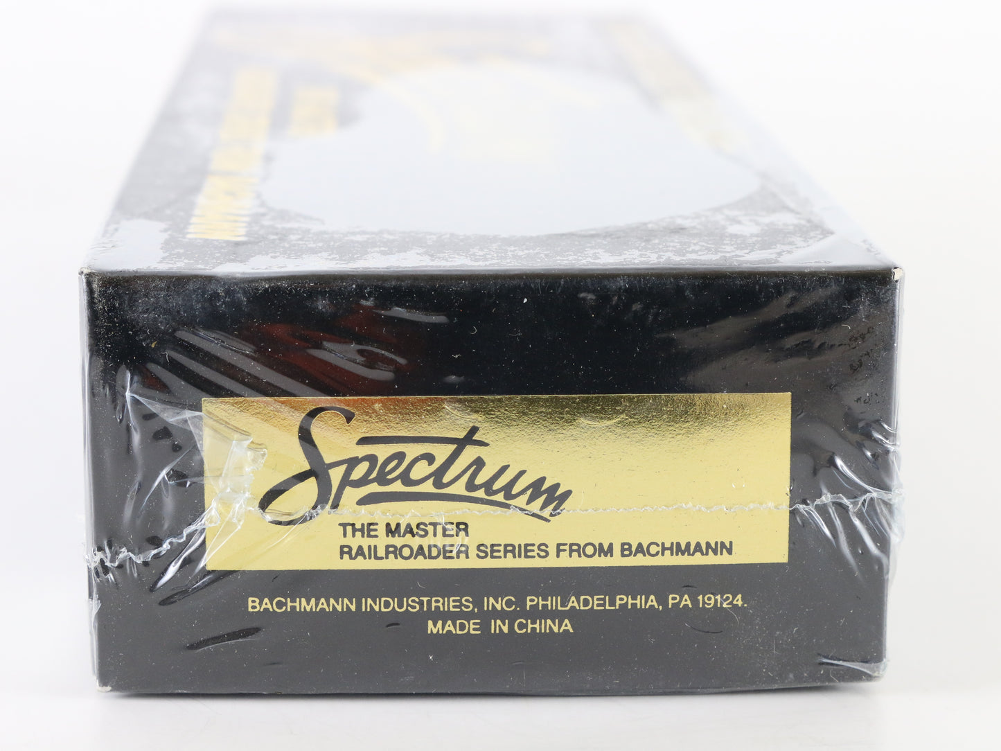 Spectrum HO Great Northern 3011 GP30 Diesel Locomotive Sealed