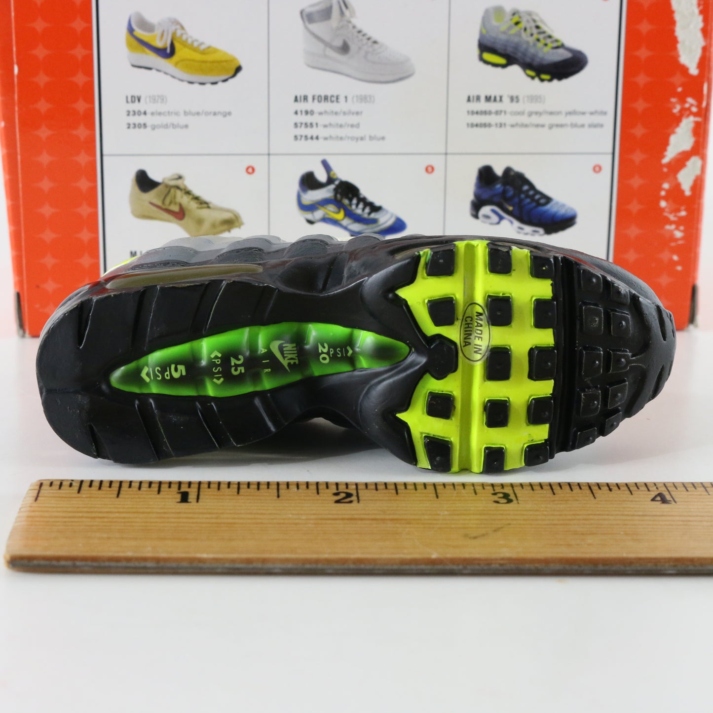 Nike Classics Bowen Air Max 95 Cool Grey Yellow White Ceramic Shoe 104050-071