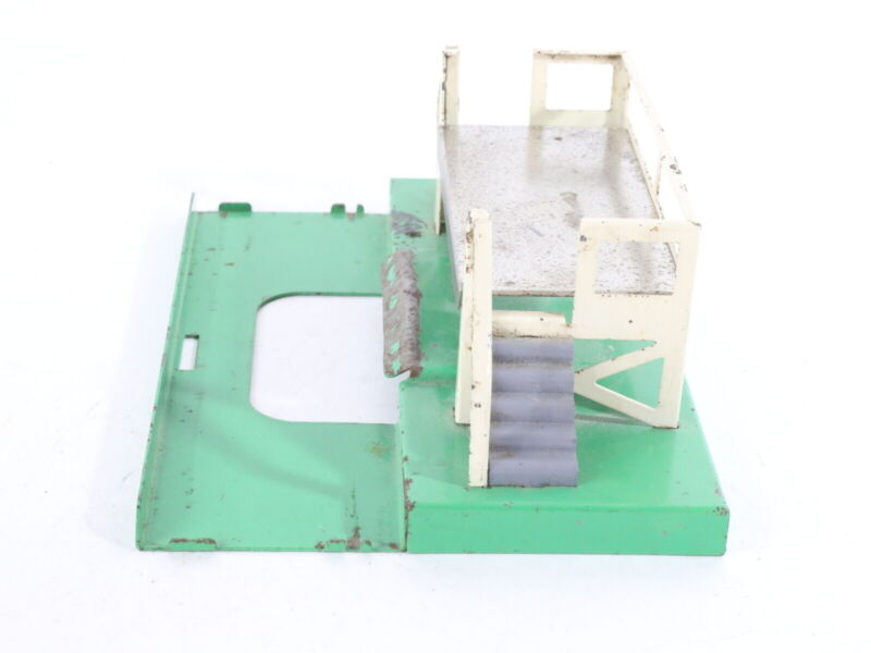 Green & White Loader Platform Metal Lionel O