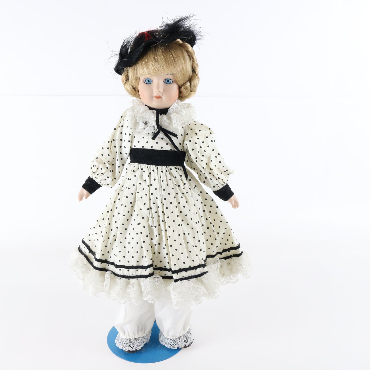 Greta Marian Yu 16" Porcelain Doll W/ Clothes & Hat 825/6000