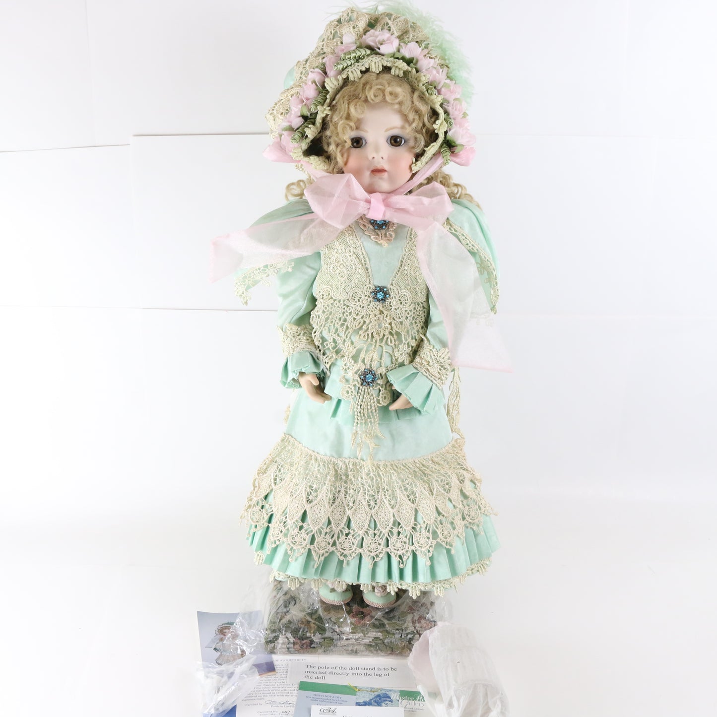 Caroleena Patricia Loveless Masterpiece Large 24" Porcelain Doll 87/200