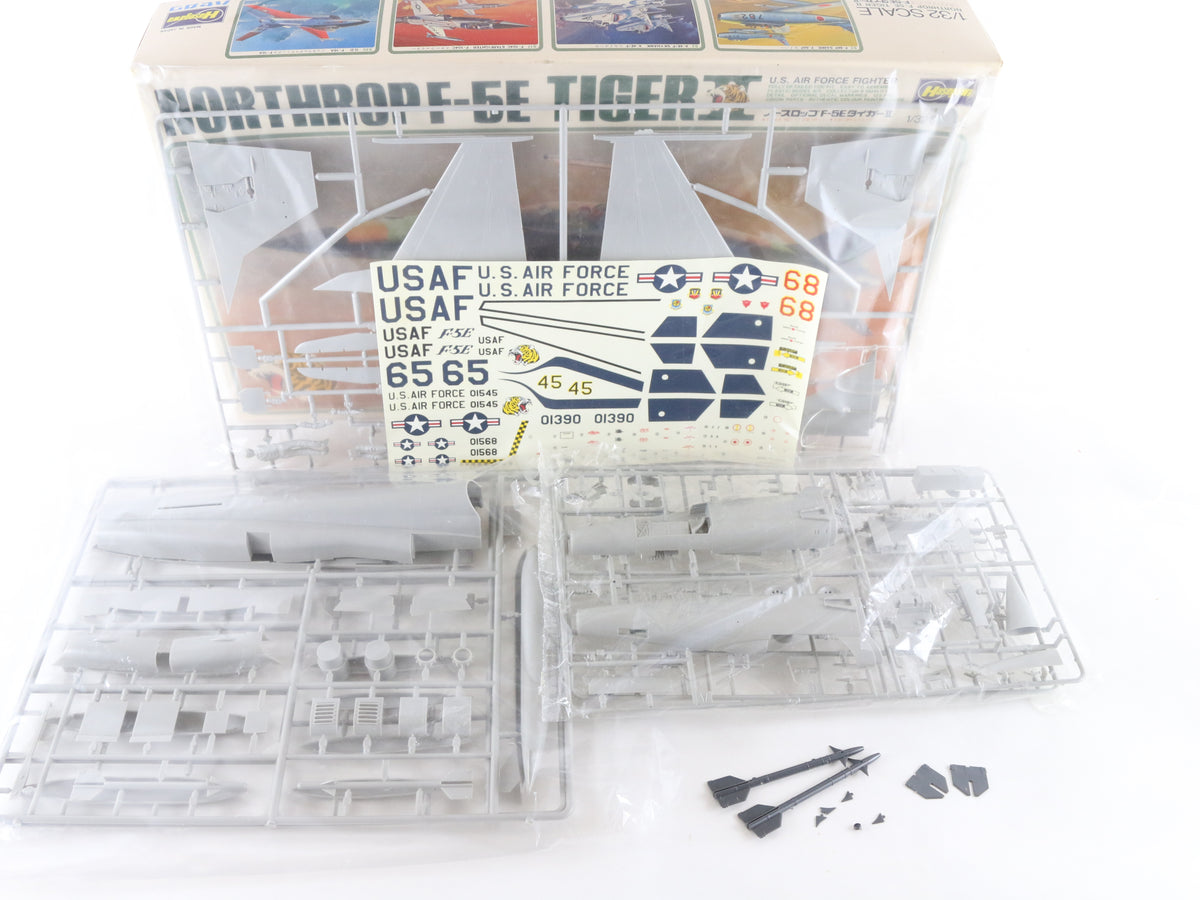 Northrop F-5E Tiger II Us Fighter Plane Hasegawa 1:32 Model Aircraft Kit S22