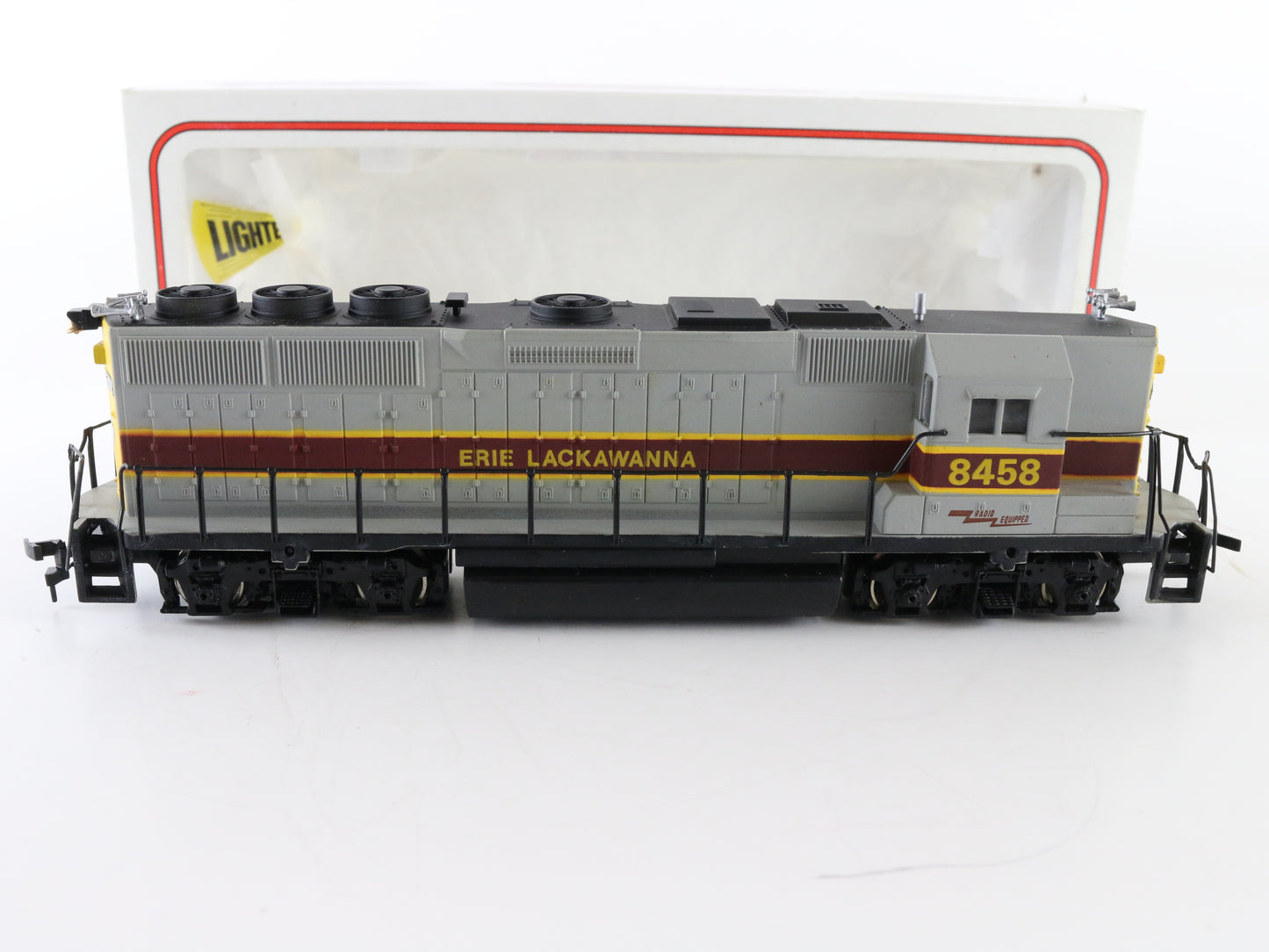 Bachmann HO Erie Lackawanna 8458 GP50 Diesel Locomotive