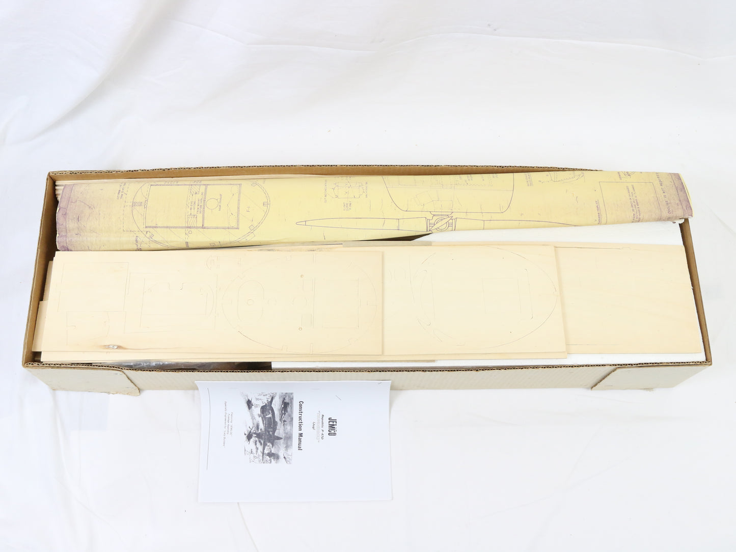 Jemco Dynaflite Republic P-47d Thunderbolt 54" Wingspan Wood Plane Kit