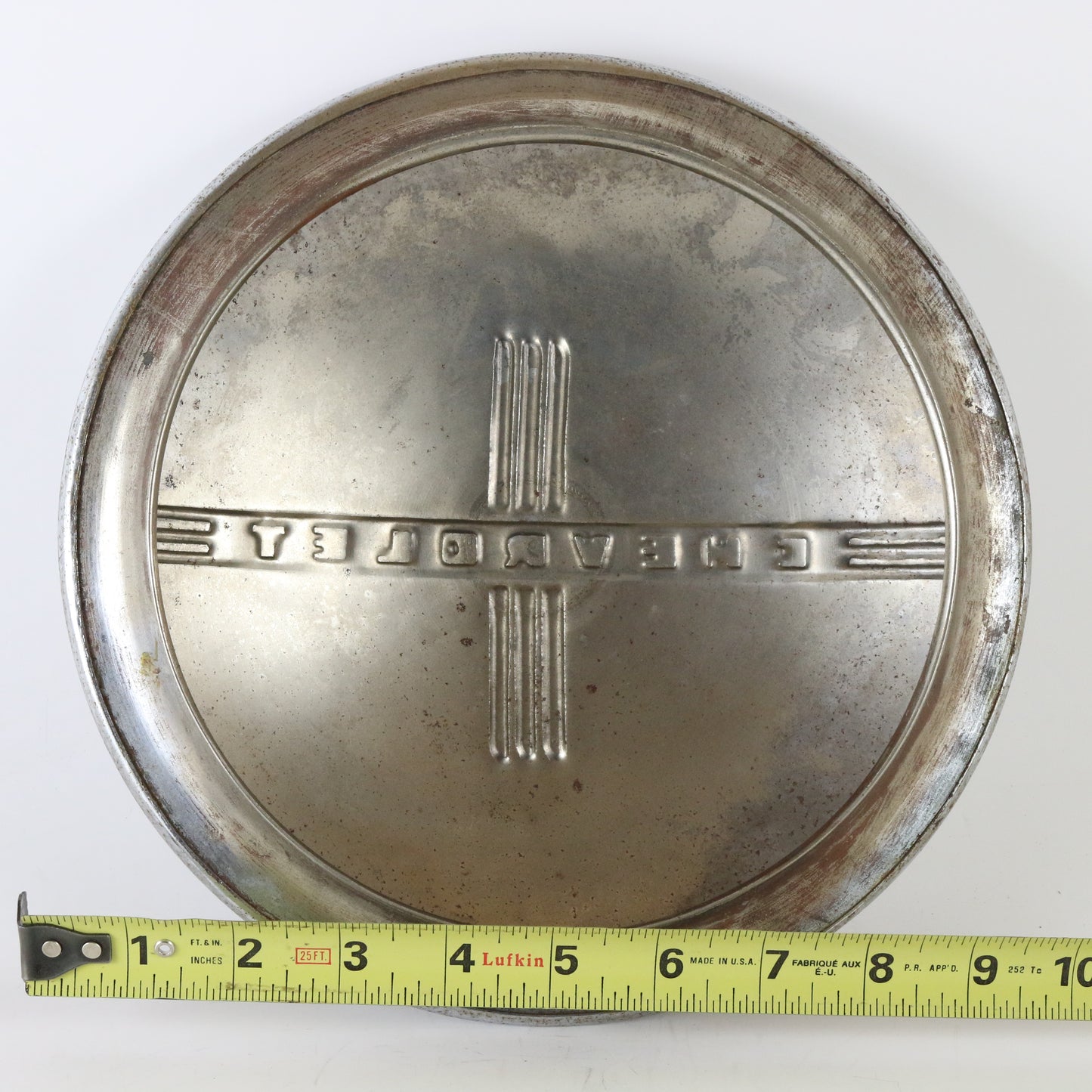 Vintage 1940s Chevrolet Pickup Dog Dish Metal Wheel Hubcap 9.75"