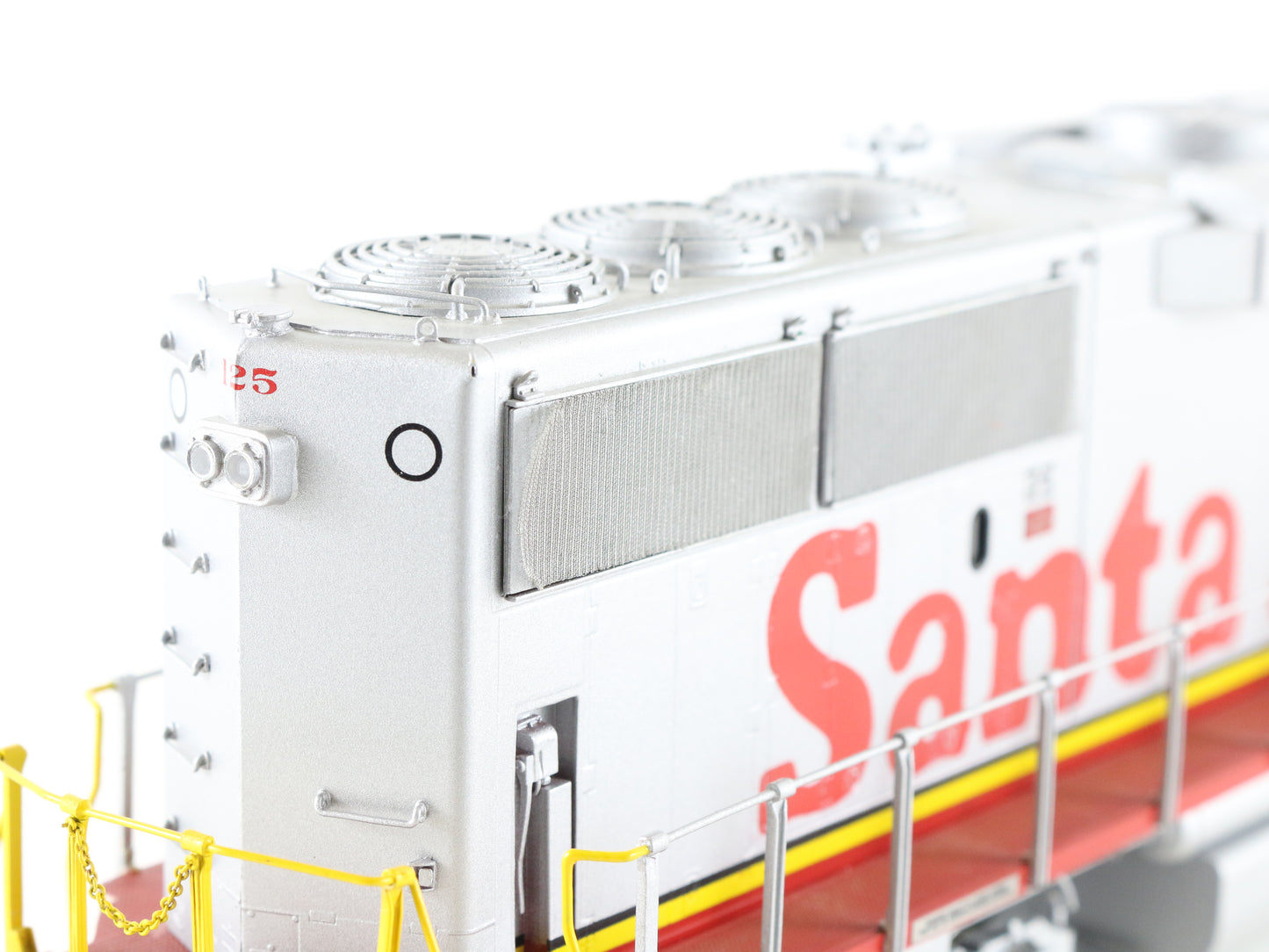 Overland O Santa Fe 125 GP60M Factory Painted Brass Diesel Locomotive OMI-0576.1