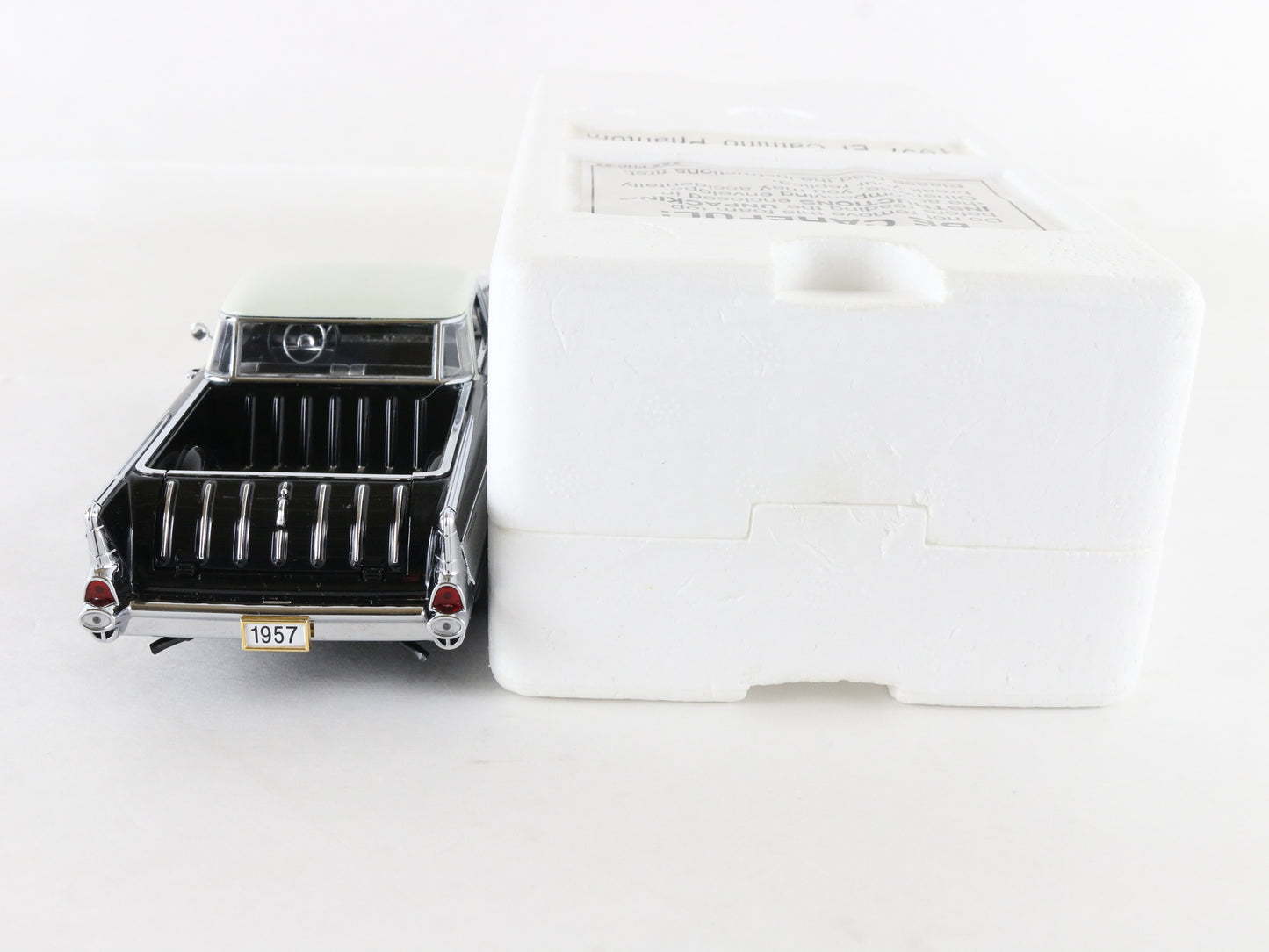 1957 Chevy El Camino Phantom Black White Danbury Mint 1:24 Diecast Model 1666