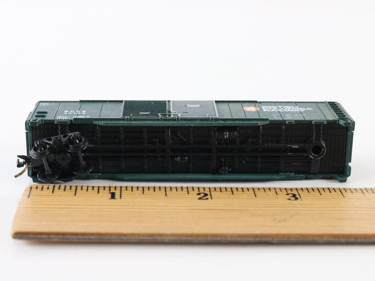 Micro-Trains N British Columbia BCRX 40126 Boxcar