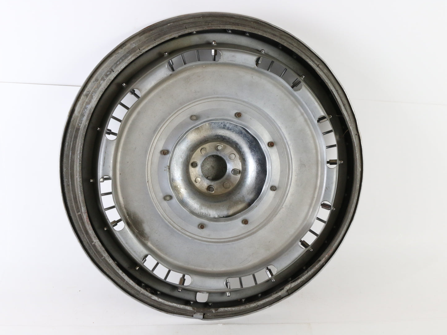Lot Of 2 Vintage 1970s Chevrolet Wire Metal Wheel Hubcaps 16.5"