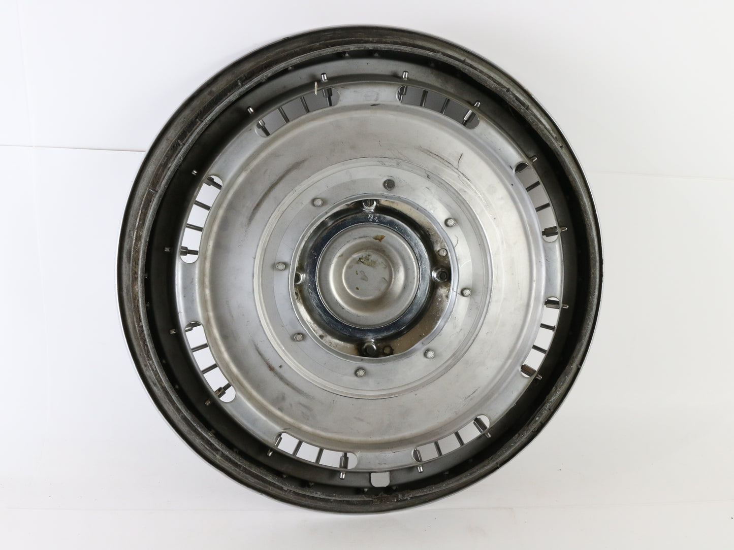 Lot Of 2 Vintage 1970s Buick Wire Metal Wheel Hubcaps 16.5"