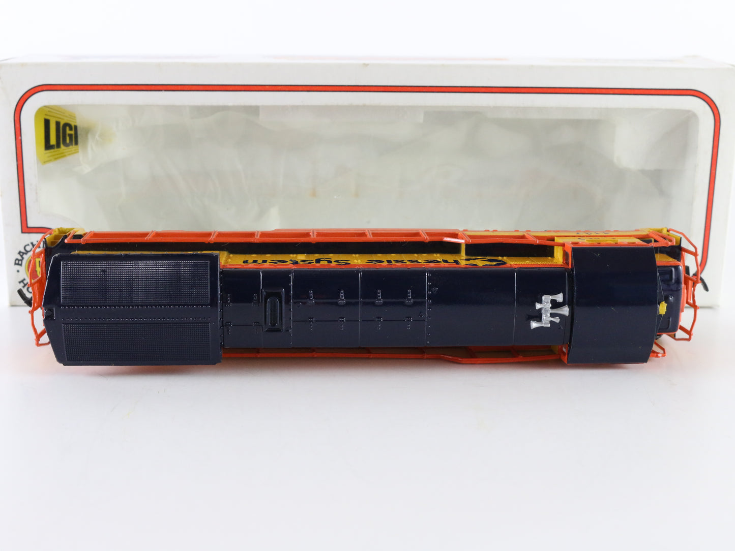 Bachmann HO Chessie System 4127 GE U36B Diesel Locomotive