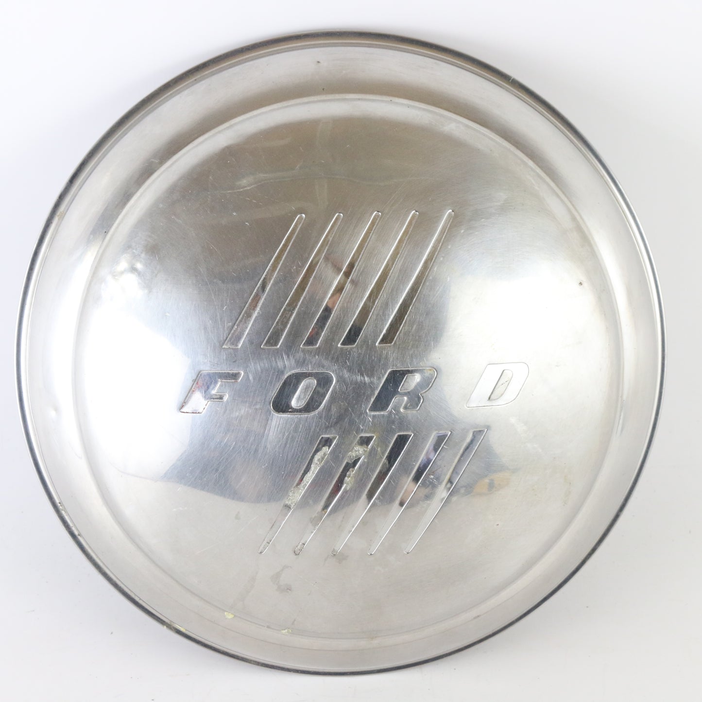 Vintage 1950s Chevrolet Dog Dish Bowtie Metal Wheel Hubcap 9.5"
