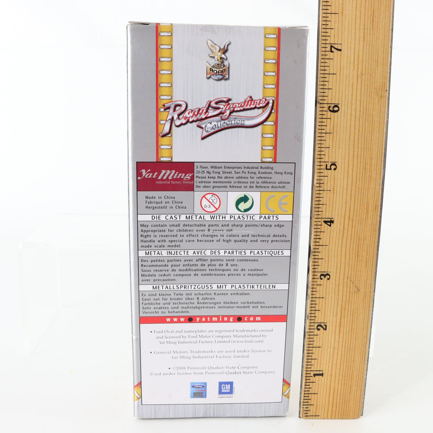 Studebaker Service Gas Pump Diecast Metal Replica Road Signature 1:18 98600