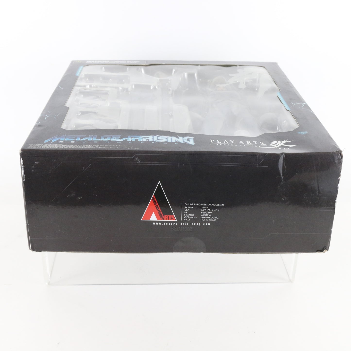 Metal Gear Rising Revengeance Raiden Play Arts Kai Action Figure