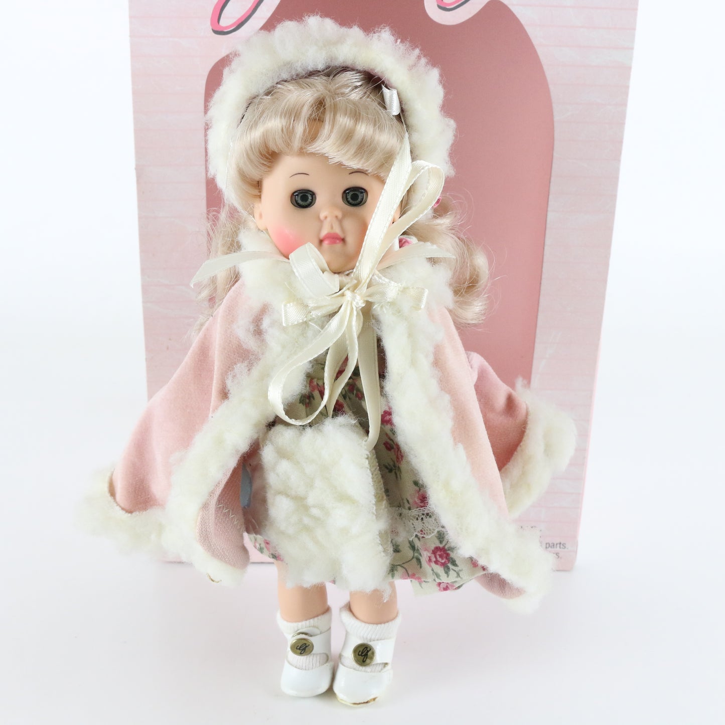 Ginny Visits The Doll Vogue Museum Pink Girl 8" W/ Accessories