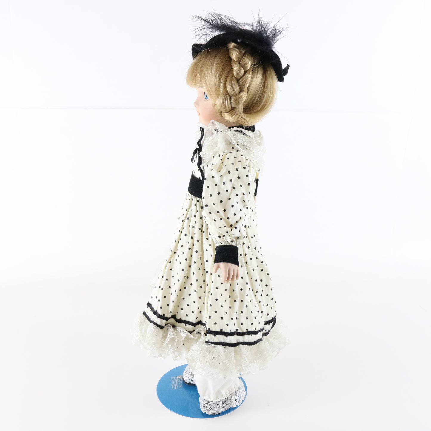 Greta Marian Yu 16" Porcelain Doll W/ Clothes & Hat 825/6000