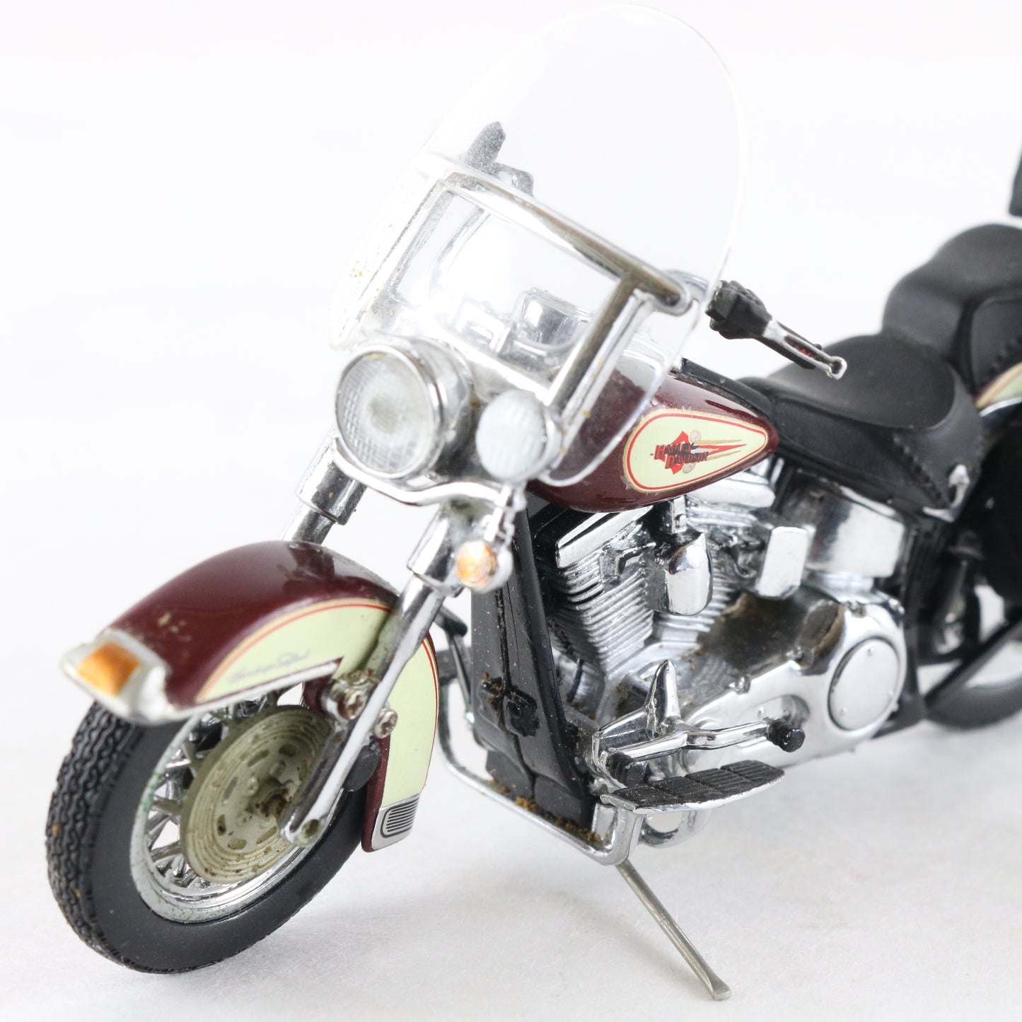 1986 Harley Davidson Heritage Softail Classic Franklin Mint 1:24 Motorcycle