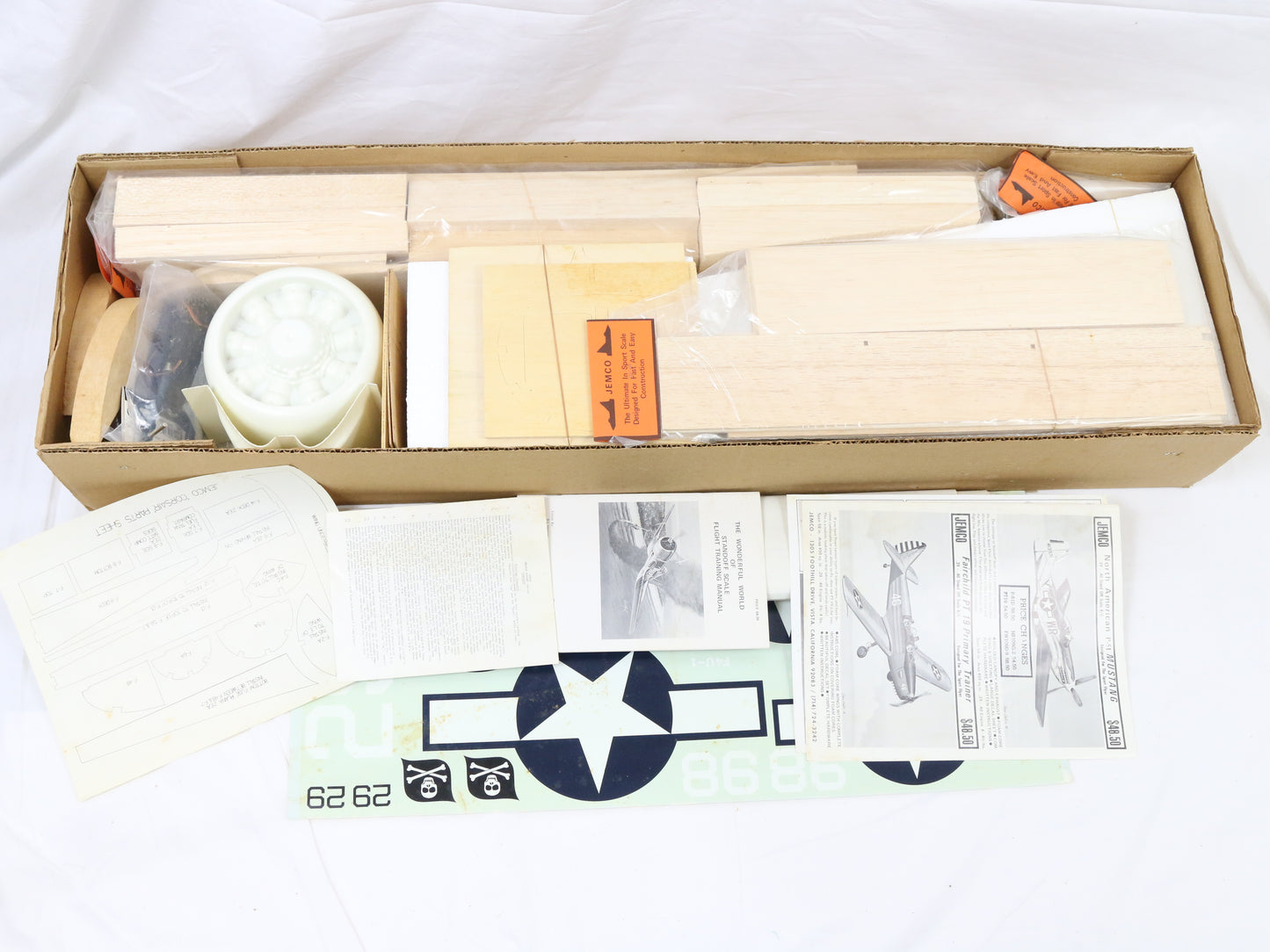 Jemco Corsair Chance Vought F4u-1a Corsair 54" Wingspan Balsa RC Kit