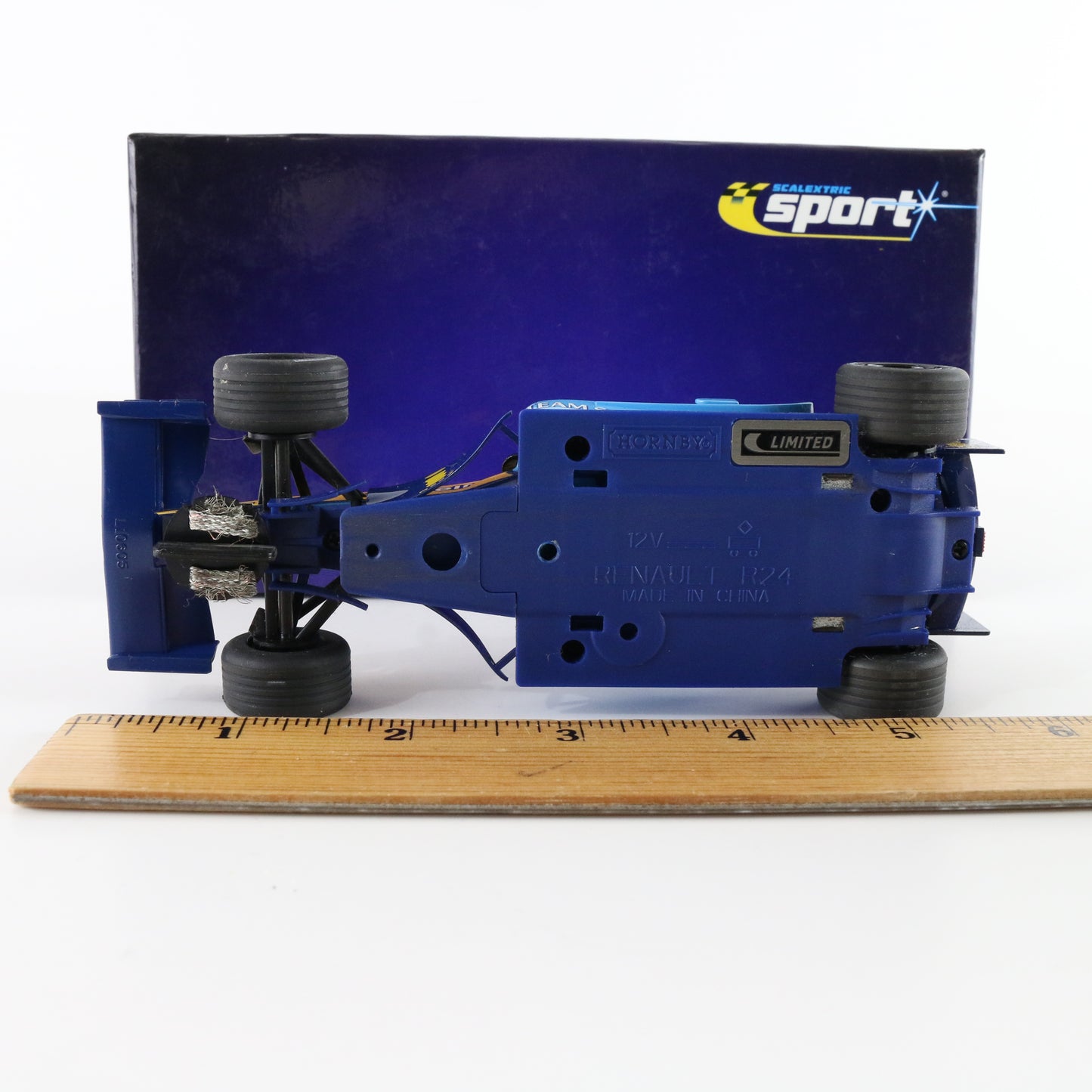 Renault F1 Team R24 Team Spirit Scalextric Sport Hornby 1:32 Slot Car C2581