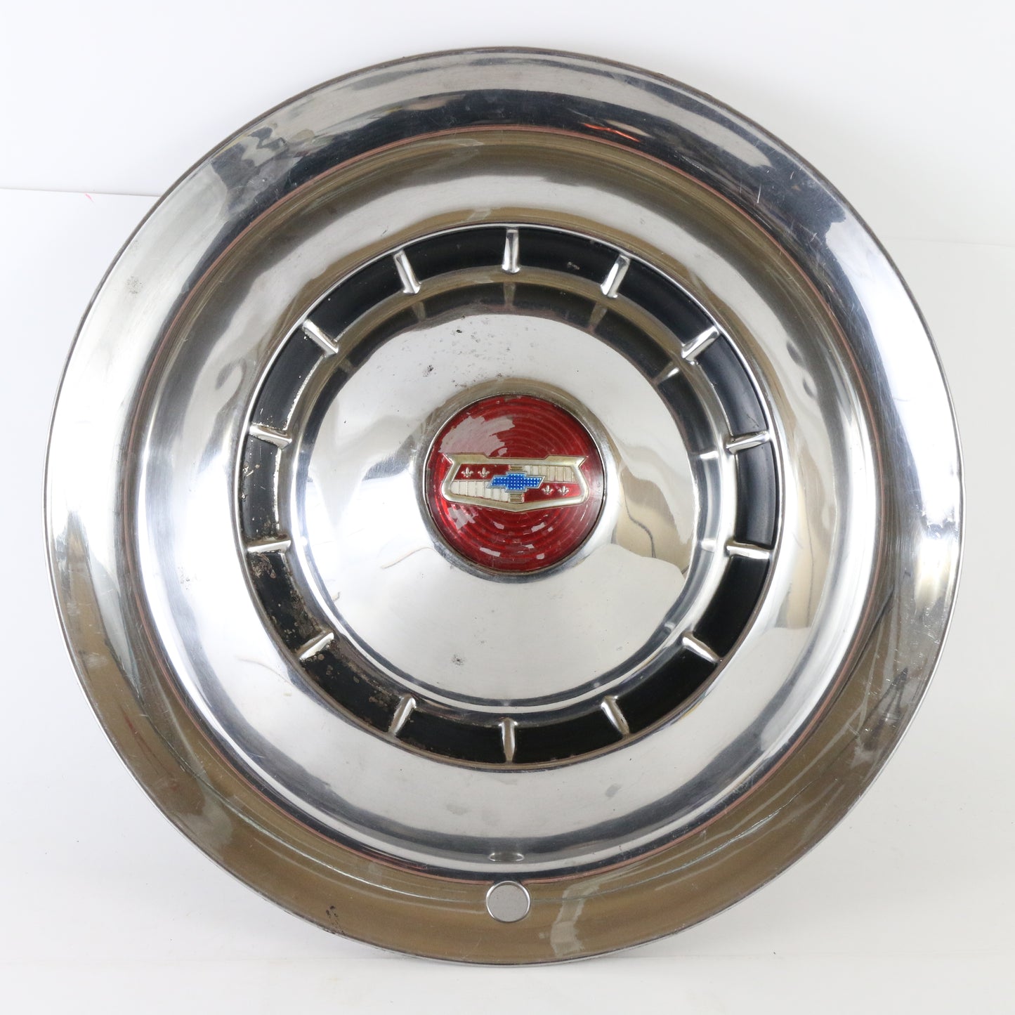 Vintage 1940s Ford Dog Dish Metal Wheel Hubcap 9.5"