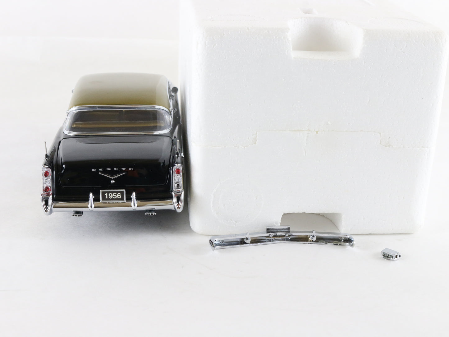 1956 Desoto Adventurer Black Gold Danbury Mint 1:24 Diecast Model Car
