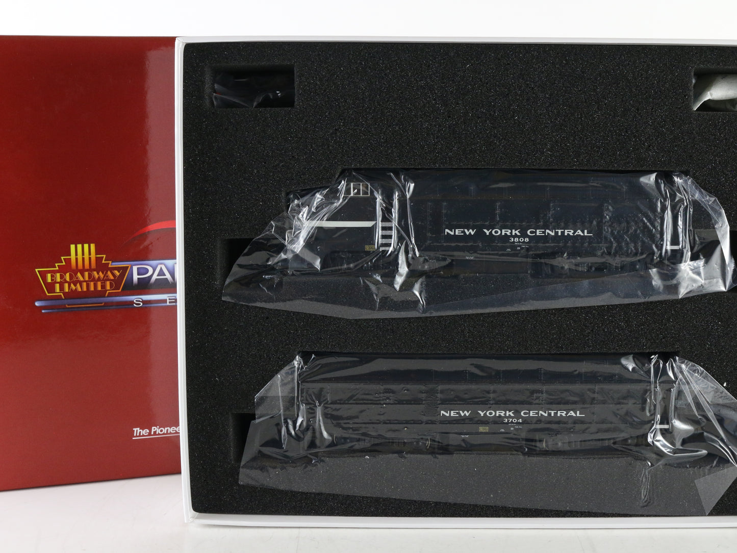 Broadway Limited Paragon 2 HO 4064 New York Central 3808 3704 BLW RF-16 A/B Set