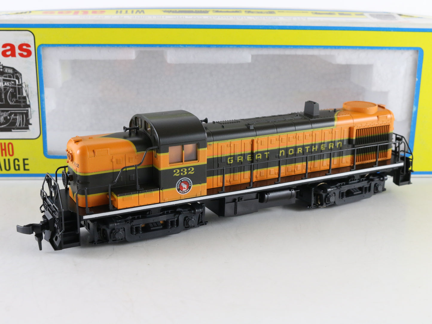 Atlas HO Great Northern 232 RS3 Diesel Locomotive Engine