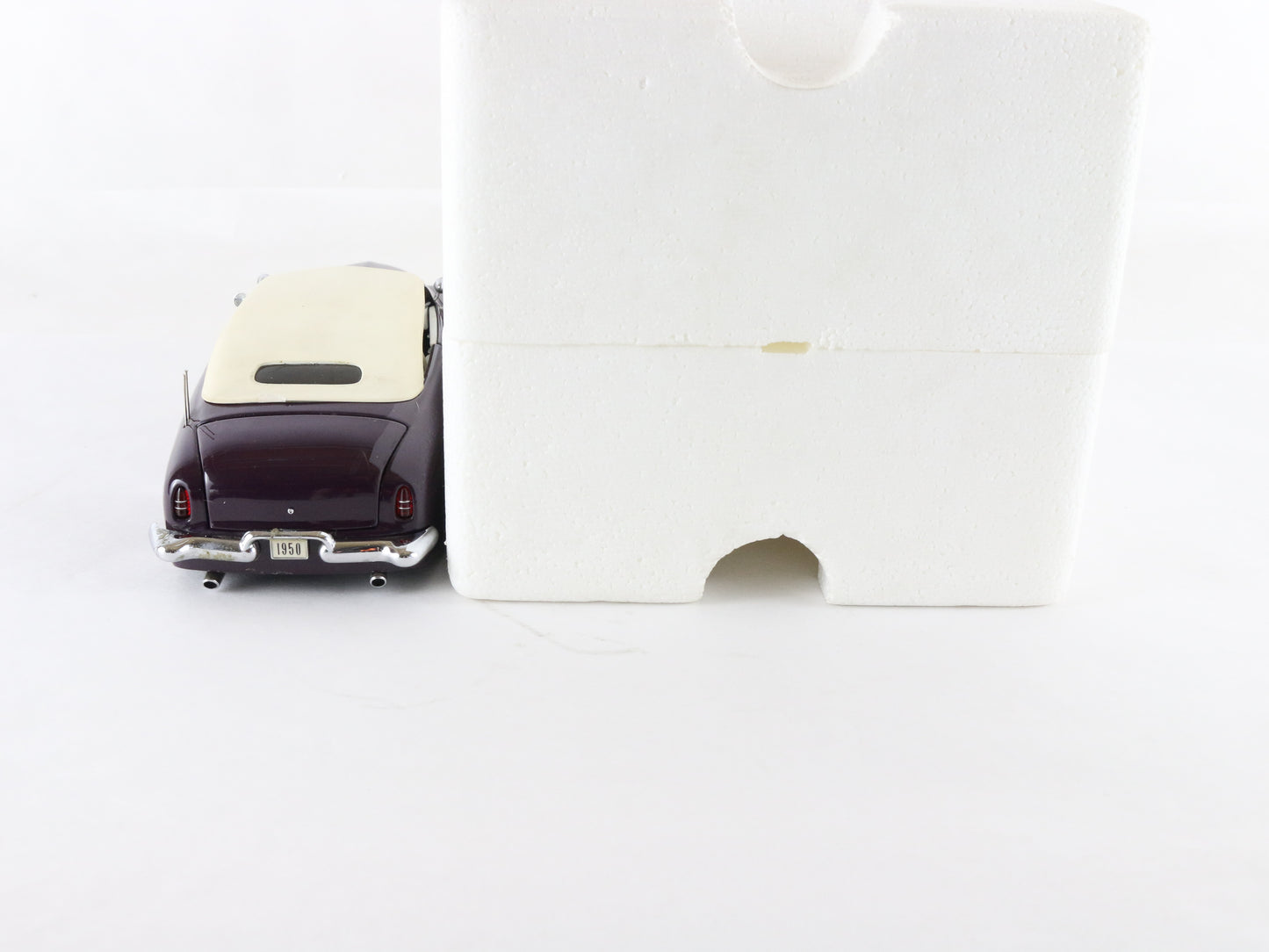 1950 Mercury Custom Purple White Danbury Mint 1:24 Diecast Model Car