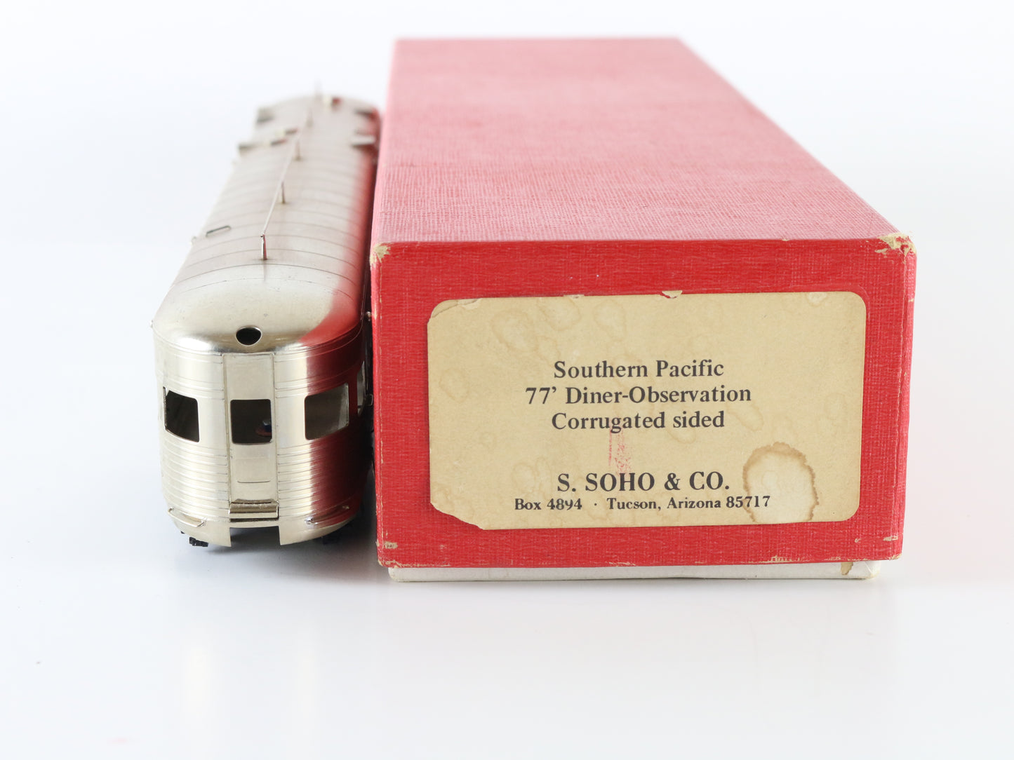 SOHO HO Southern Pacific SP 77' Corrugated Side Diner Observation Passenger Car Model