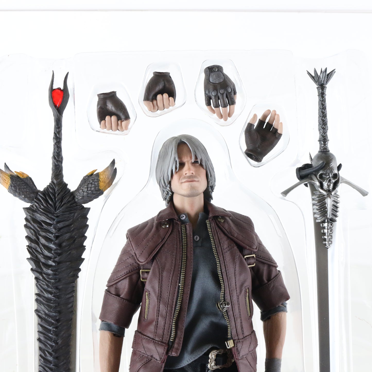 Dante Devil May Cry Luxury Ed Asmus Capcom DMC502 1:6 Scale Figure W/ Extra