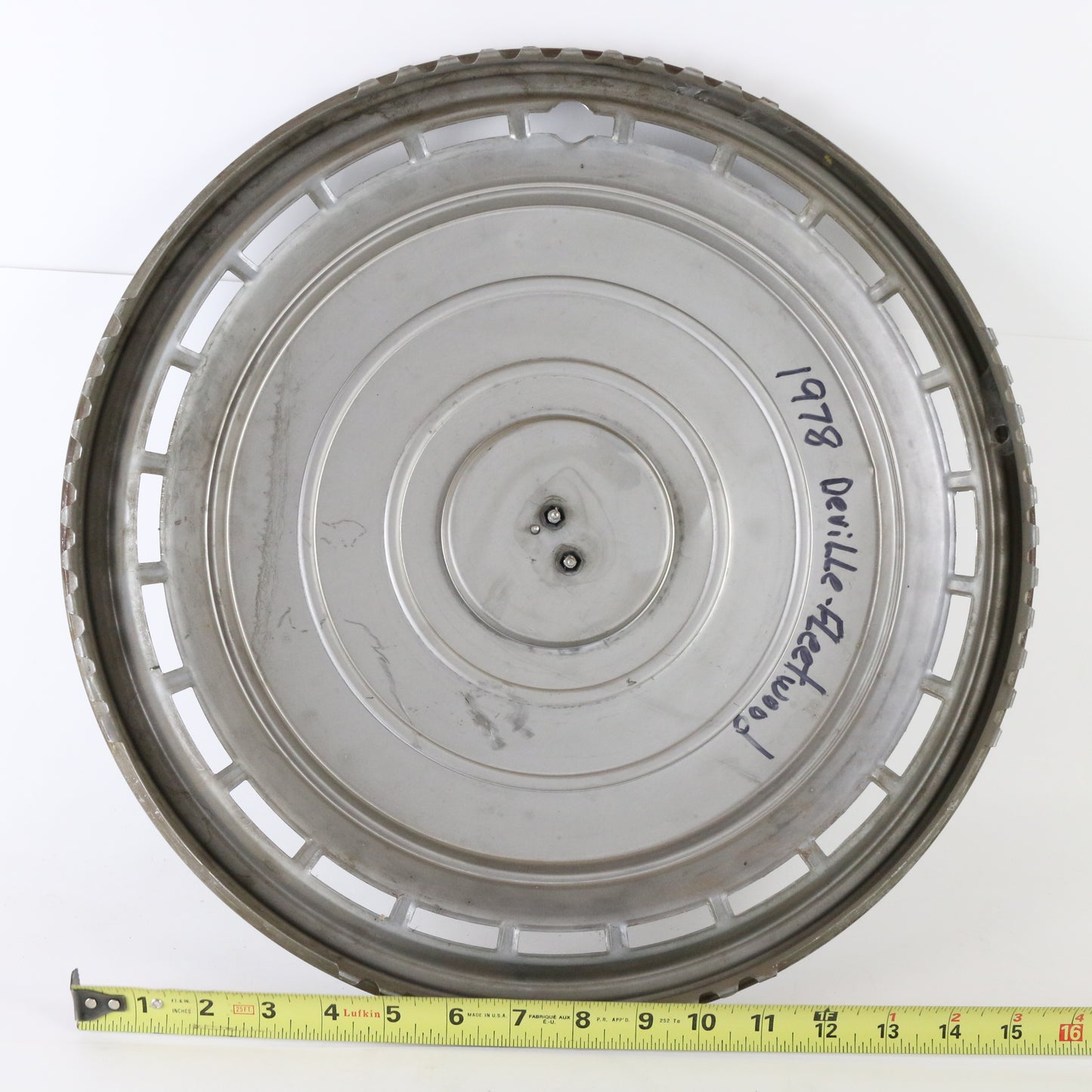 Vintage 1978 Cadillac Deville Fleetwood Metal Wheel Hubcap 16.5"