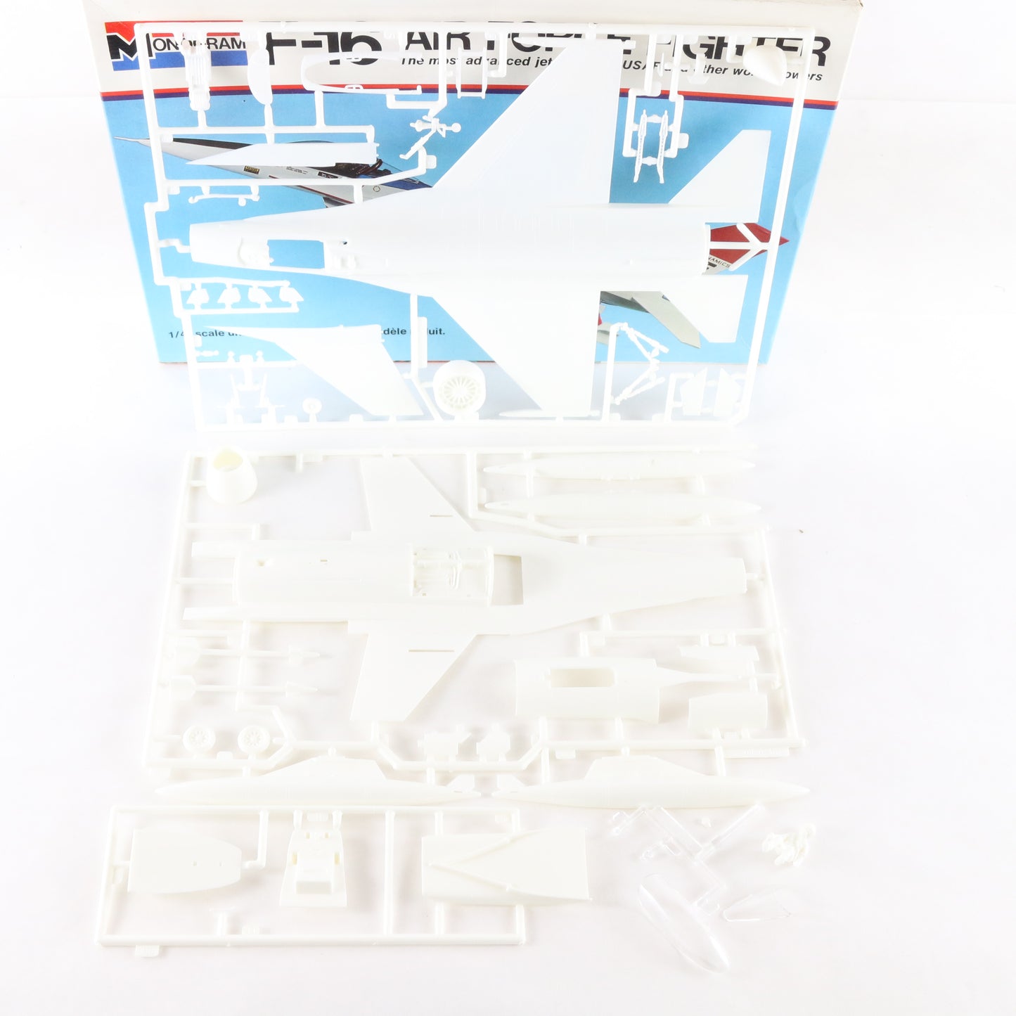 F-16 USAF Fighting Falcon Fighter Plane Monogram 1:48 Model Aircraft Kit 5401