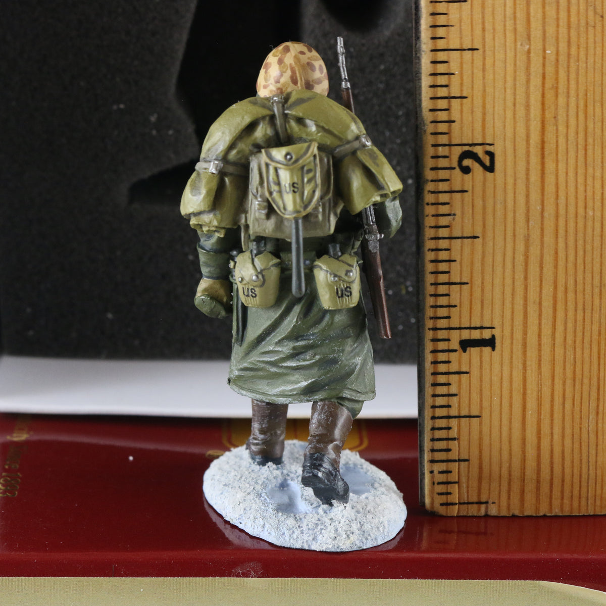 US Marine Rifleman Korea 1950-51 Soldier Britains 1:30 13025 Metal Figure